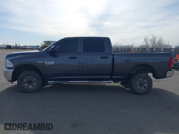 2018 Ram 2500 Tradesman with VIN 3C6UR5CJ7JG117166, listed as a IAAI auction lot 41865140 with 174,607 mi miles and . Bid and sale history available at DreamBid. Image 14.
