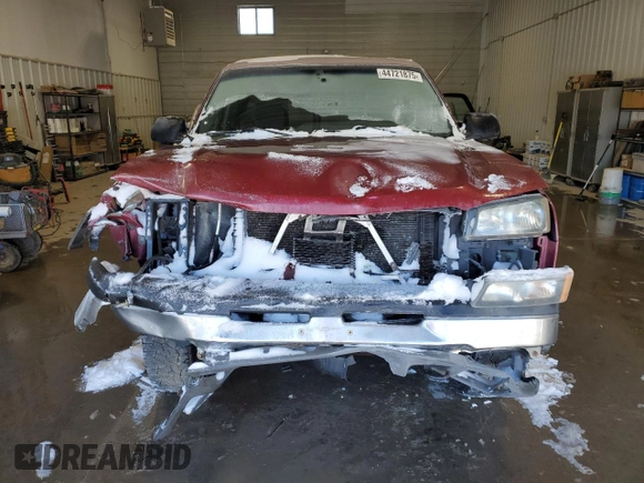 2004 Chevrolet Silverado 1500 with VIN 1GCEK19TX4E296043, listed as a Copart auction lot 44721875 with 121,668 mi miles and Salvage Title. Bid and sale history available at DreamBid. Image 5.