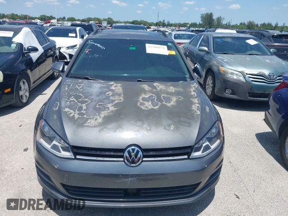 2016 Volkswagen Golf TSI S with VIN 3VWC17AU4GM520968, listed as a IAAI auction lot 42200636 with 95,521 mi miles and . Bid and sale history available at DreamBid. Image 6.