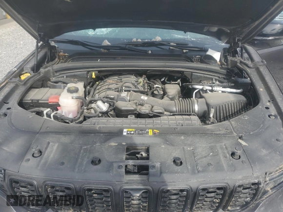 2023 Jeep Grand Cherokee Limited с VIN 1C4RJKBGXP8745070, выставлен на аукционе Copart как лот 53779755 с пробегом 32 997 миль миль и Списание • Salvage title. История ставок и продаж доступна на DreamBid. Изображение 12.