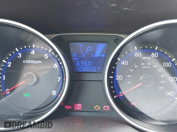 2010 Hyundai Tucson GLS with VIN KM8JT3AC1AU097317, listed as a IAAI auction lot 41758296 with 108,695 mi miles and . Bid and sale history available at DreamBid. Image 7.