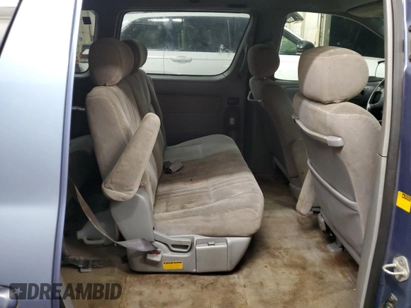 2002 Toyota Sienna CE with VIN 4T3ZF19CX2U448673, listed as a Copart auction lot 42005585 with 270,701 mi miles and Clean Title. Bid and sale history available at carsss.com. Image 11.