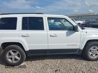 2017 Jeep Patriot Sport with VIN 1C4NJPBA8HD149312, listed as a IAAI auction lot 42176455 with 123,919 mi miles. Bid and sale history available at carsss.com. Image 13.