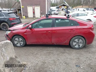2020 Hyundai Ioniq Blue z VIN KMHC65LC5LU228888, wystawiony jako IAAI lot #41921248 z przebiegiem 45 599 mil mil oraz . Historia ofert i sprzedaży dostępna na DreamBid. Obrazek 14.