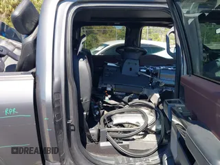 2022 Ford F-150 XL with VIN 1FTFW1E8XNFA41995, listed as a IAAI auction lot 41743193 with 1 mi miles. Bid and sale history available at carsss.com. Image 8.