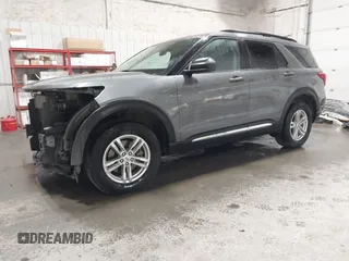 2023 Ford Explorer XLT with VIN 1FMSK8DH6PGB44473, listed as a IAAI auction lot 42217758 with 31,978 mi miles and . Bid and sale history available at carsss.com. Image 18.