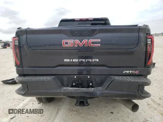 2025 GMC Sierra 2500HD AT4 z VIN 1GT4UPEY4SF204846, wystawiony jako Copart lot #47201165 z przebiegiem 2 557 mil mil oraz Szkoda całkowita • Salvage title. Historia ofert i sprzedaży dostępna na DreamBid. Obrazek 6.