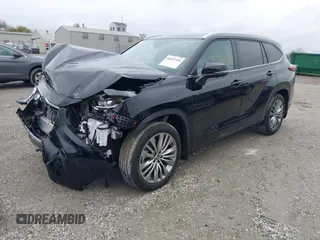 2023 Toyota Highlander L with VIN 5TDKDRAH5PS041799, listed as a IAAI auction lot 40872394 with 18,641 mi miles and . Bid and sale history available at DreamBid. Image 2.