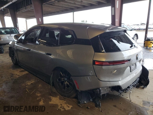 2023 BMW iX xDrive50 with VIN WB523CF05PCM22164, listed as a Copart auction lot 81196264 with 0 mi miles and Salvage Title. Bid and sale history available at carsss.com. Image 2.