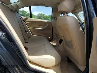 2012 BMW 3 Series 328i z VIN WBA3A5G58CNN65528, wystawiony jako Copart lot #60551705 z przebiegiem 102 630 mil mil oraz Szkoda całkowita • Salvage title. Historia ofert i sprzedaży dostępna na DreamBid. Obrazek 10.