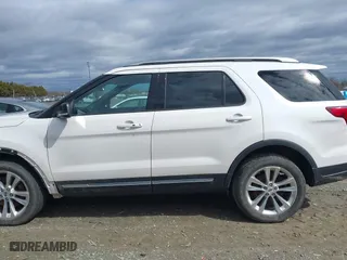 2018 Ford Explorer XLT with VIN 1FM5K8D80JGC21343, listed as a IAAI auction lot 41734012 with 90,193 mi miles. Bid and sale history available at carsss.com. Image 15.