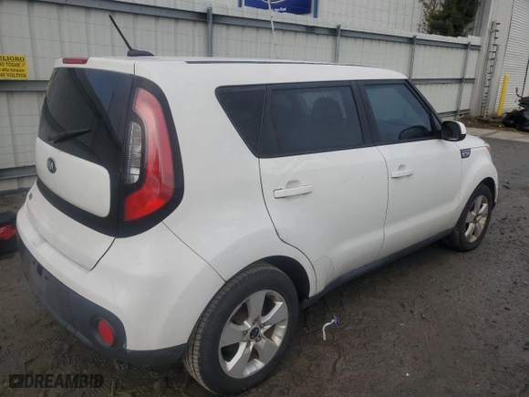 2017 Kia Soul with VIN KNDJN2A2XH7437671, listed as a Copart auction lot 86336294 with 157,632 mi miles and Clean Title. Bid and sale history available at carsss.com. Image 3.