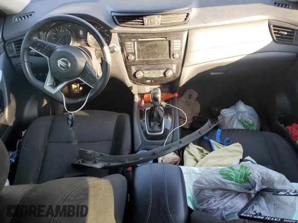 2020 Nissan Rogue S z VIN KNMAT2MV6LP523824, wystawiony jako Copart lot #83495624 z przebiegiem 110 633 mil mil oraz Szkoda całkowita • Salvage title. Historia ofert i sprzedaży dostępna na DreamBid. Obrazek 8.