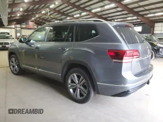 2018 Volkswagen Atlas SE with VIN 1V2PR2CA0JC584208, listed as a Copart auction lot 89381795 with 149,566 mi miles and Salvage title. Bid and sale history available at DreamBid. Image 2.