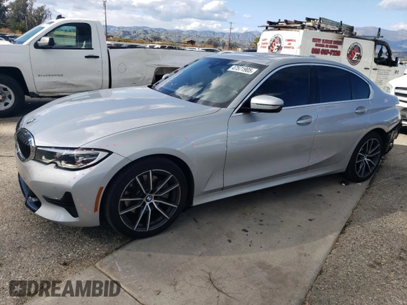 2020 BMW 3 Series 330i z VIN WBA5R1C0XLFH40900, wystawiony jako Copart lot #47571905 z przebiegiem 54 888 mil mil oraz Szkoda całkowita • Salvage title. Historia ofert i sprzedaży dostępna na DreamBid. Obrazek 1.