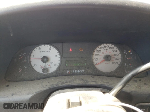 2005 Ford F-250 XL with VIN 1FTSW21P05EB00186, listed as a Copart auction lot 59328925 with 243,639 mi miles and Salvage title. Bid and sale history available at DreamBid. Image 9.