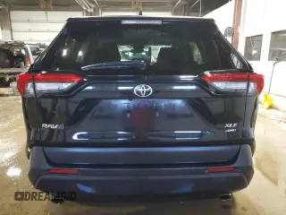 2019 Toyota RAV4 XLE with VIN 2T3P1RFV6KC008669, listed as a Copart auction lot 48360675 with 80,150 mi miles and Salvage Title. Bid and sale history available at carsss.com. Image 6.
