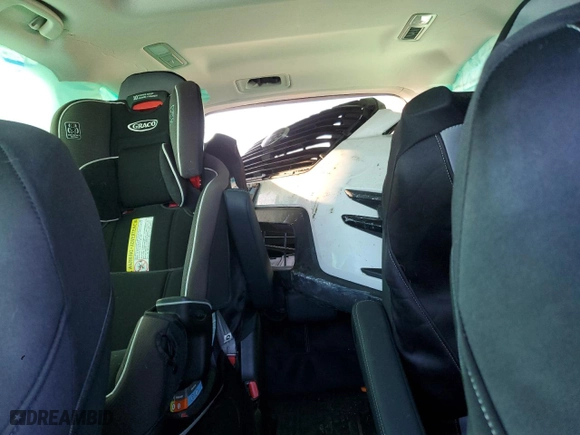 2022 Subaru Ascent Onyx Edition with VIN 4S4WMAJDXN3410330, listed as a Copart auction lot 42584895 with 32,274 mi miles and Salvage Title. Bid and sale history available at carsss.com. Image 10.