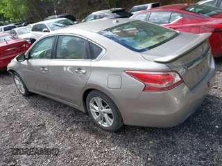 2013 Nissan Altima SV with VIN 1N4AL3AP2DN434914, listed as a IAAI auction lot 42344723 with 182,200 mi miles and . Bid and sale history available at DreamBid. Image 3.