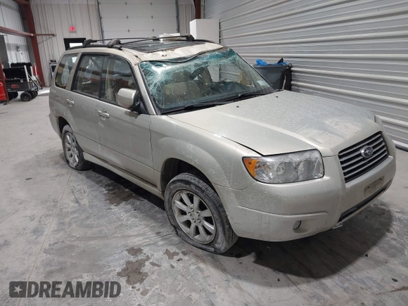 2007 Subaru Forester X w/Premium Pkg with VIN JF1SG65657G703816, listed as a IAAI auction lot 41497811 with 124,286 mi miles. Bid and sale history available at carsss.com. Image 1.