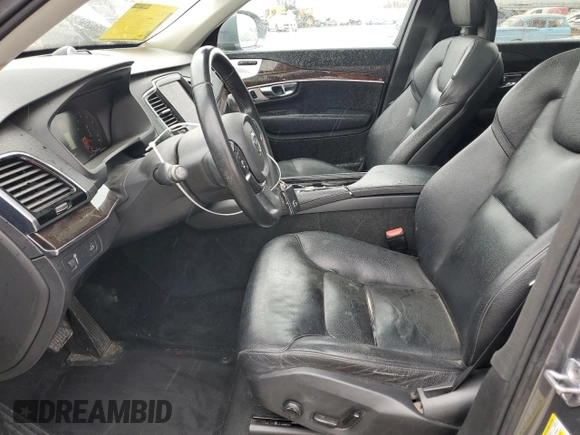 2016 Volvo XC90 T6 Momentum with VIN YV4A22PK7G1025139, listed as a Copart auction lot 56947235 with 132,999 mi miles and Salvage title. Bid and sale history available at DreamBid. Image 7.