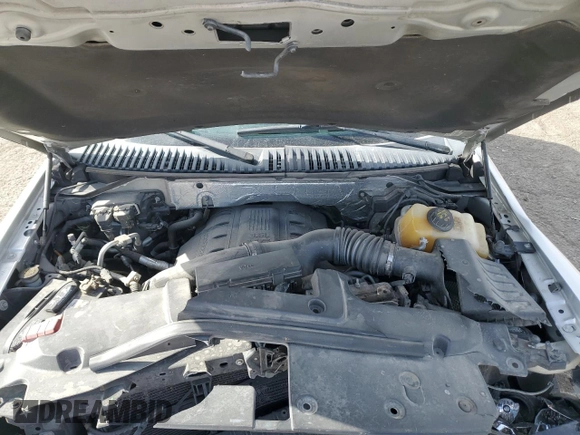 2015 Ford Expedition XLT z VIN 1FMJU1JT9FEF33897, wystawiony jako Copart lot #53731335 z przebiegiem 103 761 mil mil oraz Szkoda całkowita • Salvage title. Historia ofert i sprzedaży dostępna na DreamBid. Obrazek 12.