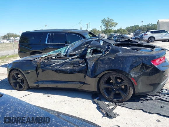 2018 Chevrolet Camaro 1LT with VIN 1G1FB1RS2J0121282, listed as a IAAI auction lot 41286376 with Not Provided miles and . Bid and sale history available at DreamBid. Image 14.