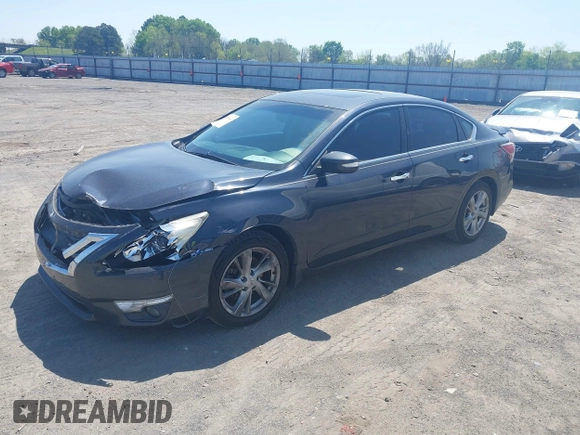 2014 Nissan Altima 2.5 S with VIN 1N4AL3AP4EC429257, listed as a IAAI auction lot 41976407 with 109,014 mi miles. Bid and sale history available at carsss.com. Image 2.