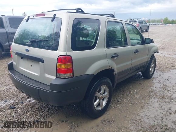 2006 Ford Escape XLS with VIN 1FMYU02ZX6KA73663, listed as a IAAI auction lot 42177043 with 230,878 mi miles and . Bid and sale history available at DreamBid. Image 4.