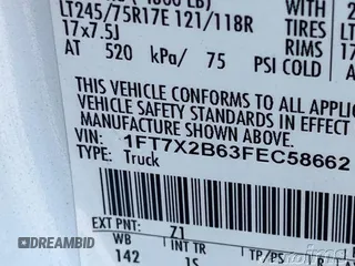 2015 Ford F-250 XLT z VIN 1FT7X2B63FEC58662, wystawiony jako IAAI lot #42817349 z przebiegiem 317 839 mil mil oraz . Historia ofert i sprzedaży dostępna na DreamBid. Obrazek 3.