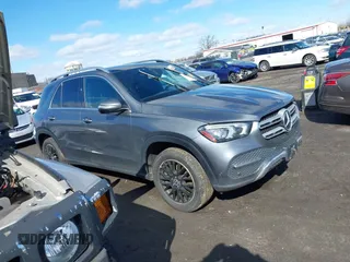 2020 Mercedes-Benz GLE 450 z VIN 4JGFB5KB2LA020678, wystawiony jako IAAI lot #41555044 z przebiegiem 61 651 mil mil oraz . Historia ofert i sprzedaży dostępna na DreamBid. Obrazek 13.