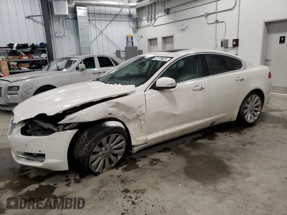 2009 Jaguar XF with VIN SAJXA06B69HR25287, listed as a Copart auction lot 42179625 with 222,124 mi miles and Salvage Title. Bid and sale history available at DreamBid. Image 1.