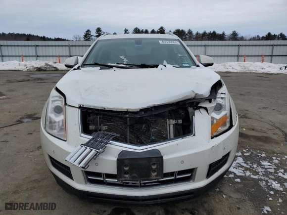 2013 Cadillac SRX Luxury Collection with VIN 3GYFNGE35DS610010, listed as a Copart auction lot 45539565 with 101,508 mi miles and Salvage Title. Bid and sale history available at carsss.com. Image 5.