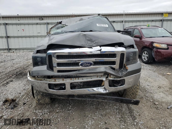 2005 Ford F-350 XL z VIN 1FTWX31P25EB39463, wystawiony jako Copart lot #49637815 z przebiegiem Nie podano mil oraz Szkoda całkowita • Salvage title. Historia ofert i sprzedaży dostępna na DreamBid. Obrazek 5.