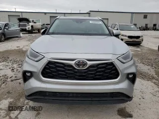 2021 Toyota Highlander XLE with VIN 5TDHZRBH8MS535368, listed as a Copart auction lot 54688095 with 56,480 mi miles and Salvage title. Bid and sale history available at DreamBid. Image 5.
