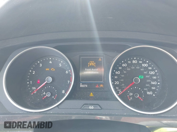 2020 Volkswagen Tiguan SE with VIN 3VV3B7AX3LM176300, listed as a IAAI auction lot 42004744 with 86,074 mi miles and . Bid and sale history available at DreamBid. Image 7.