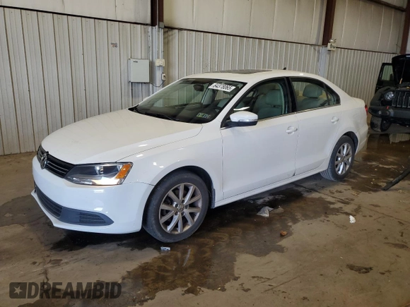 2013 Volkswagen Jetta SE with VIN 3VWDP7AJ5DM443564, listed as a Copart auction lot 64378065 with 162,751 mi miles and Salvage title. Bid and sale history available at DreamBid. Image 1.