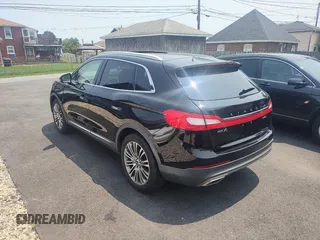 2016 Lincoln MKX Reserve z VIN 2LMTJ8LRXGBL60419, wystawiony jako Copart lot #59729465 z przebiegiem 128 657 mil mil oraz Czysty tytuł • Clean title. Historia ofert i sprzedaży dostępna na DreamBid. Obrazek 3.