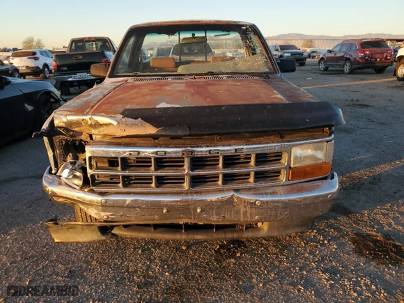 1993 Dodge Dakota "S" with VIN 1B7FL26X7PS268513, listed as a Copart auction lot 87258164 with 166,580 mi miles and Salvage Title. Bid and sale history available at carsss.com. Image 5.