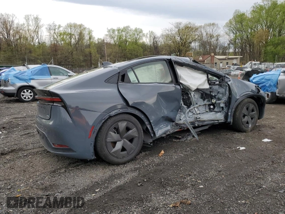 2024 Toyota Prius LE z VIN JTDACAAU6R3026309, wystawiony jako Copart lot #52873725 z przebiegiem 19 520 mil mil oraz Nie do naprawy • Non repairable. Historia ofert i sprzedaży dostępna na DreamBid. Obrazek 3.