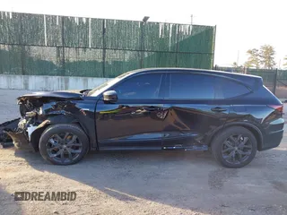 2024 Acura MDX w/A-Spec Package with VIN 5J8YE1H01RL024660, listed as a IAAI auction lot 41586135 with 5,075 mi miles. Bid and sale history available at carsss.com. Image 14.
