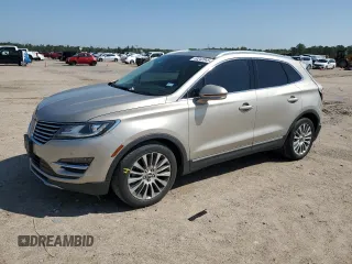 2015 Lincoln MKC z VIN 5LMCJ1A90FUJ06231, wystawiony jako Copart lot #50242045 z przebiegiem 42 633 mil mil oraz Szkoda całkowita • Salvage title. Historia ofert i sprzedaży dostępna na DreamBid. Obrazek 1.