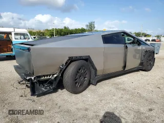 2024 Tesla Cybertruck Cyberbeast z VIN 7G2CEHEE5RA000103, wystawiony jako Copart lot #78871284 z przebiegiem Nie podano mil oraz Tytuł czysty. Historia ofert i sprzedaży dostępna na DreamBid. Obrazek 3.