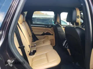 2018 Porsche Cayenne z VIN WP1AA2A24JKA07342, wystawiony jako Copart lot #65542982 z przebiegiem 53 829 mil mil oraz . Historia ofert i sprzedaży dostępna na DreamBid. Obrazek 11.