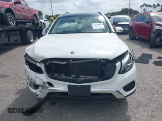 2018 Mercedes-Benz GLC with VIN WDC0G4KB0JV079007, listed as a IAAI auction lot 41910987 with 78,192 mi miles. Bid and sale history available at carsss.com. Image 12.