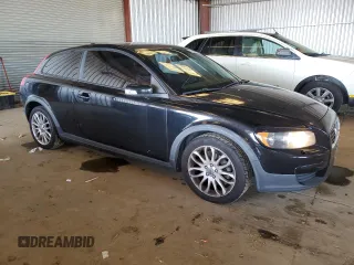 2009 Volvo C30 z VIN YV1MK672092144360, wystawiony jako Copart lot #49688415 z przebiegiem 142 631 mil mil oraz Szkoda całkowita • Salvage title. Historia ofert i sprzedaży dostępna na DreamBid. Obrazek 4.