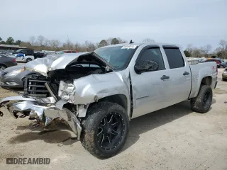 2010 GMC Sierra 1500 SLE with VIN 3GTRKVE3XAG209440, listed as a Copart auction lot 48040015 with 179,408 mi miles and Salvage Title. Bid and sale history available at carsss.com. Image 1.