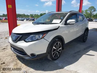 2019 Nissan Rogue Sport SV with VIN JN1BJ1CP8KW223426, listed as a IAAI auction lot 41930730 with 121,613 mi miles. Bid and sale history available at carsss.com. Image 2.