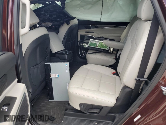2022 Kia Telluride SX with VIN 5XYP54HC7NG276196, listed as a Copart auction lot 48282323 with 11,643 mi miles and Salvage title. Bid and sale history available at DreamBid. Image 11.