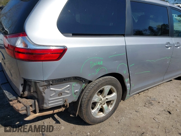 2015 Toyota Sienna LE AAS with VIN 5TDKK3DC4FS557542, listed as a IAAI auction lot 41756997 with 256,000 mi miles. Bid and sale history available at carsss.com. Image 6.